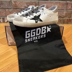 GOLDEN GOOSE SUPERSTAR